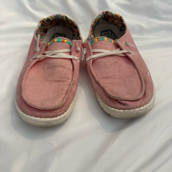 EUC Hey Dude Wendy Boho Rose Slip-on Shoes - Picture 6 of 8